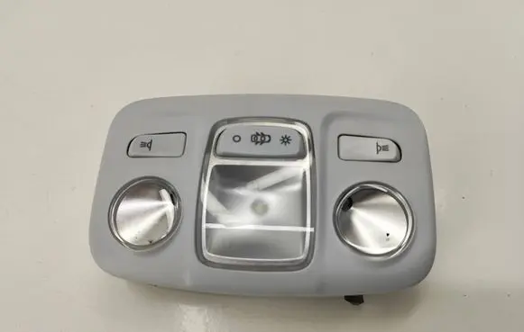 Peugeot 5008 II Rear seat light 96781444