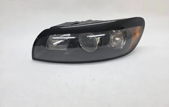 Volvo C30 Headlight/headlamp 31214537