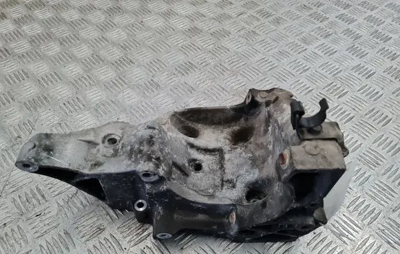 BMW X5 E70 Generator/alternator bracket 780263902