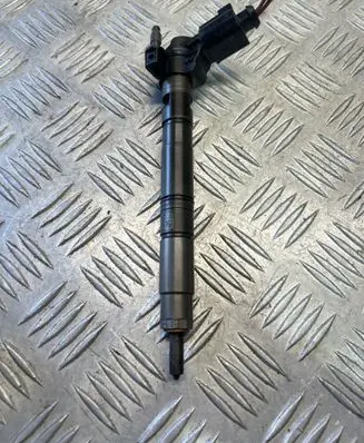 Volkswagen PASSAT B6 Fuel injector 03L130277 0445116030