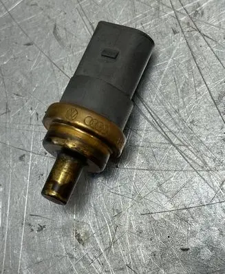 Volkswagen PASSAT B6 Coolant temperature sensor 06A919501A