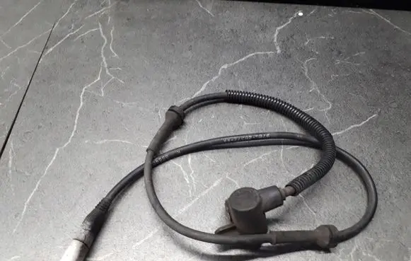 Ford Mondeo MK II ABS brake wheel speed sensor 97BG-2B372-AA