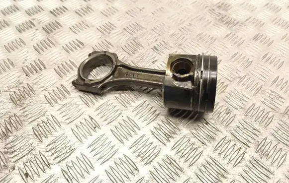 Mazda 6 Piston with connecting rod
