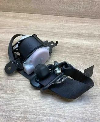 Honda Civic Rear seatbelt 306613099L90AA 501VA8R1DW