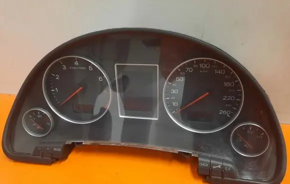 Audi A4 S4 B6 8E 8H Speedometer (instrument cluster) 8E0920900H