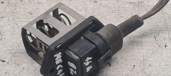 Renault Megane I Coolant fan relay 