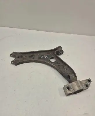 Volkswagen Golf Plus Front lower control arm/wishbone
