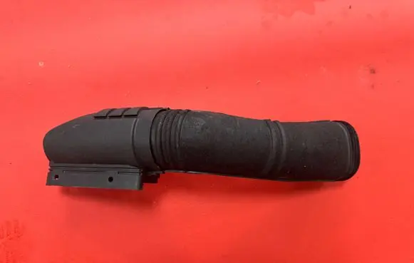 KIA Ceed Air intake hose/pipe 28210F2000