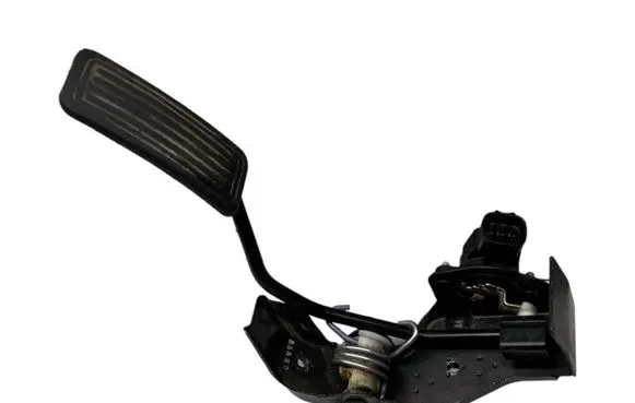 Toyota Avensis T250 Accelerator throttle pedal 7811135030