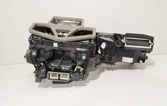 BMW X5 G05 Interior heater climate box assembly 5A31834 7944537