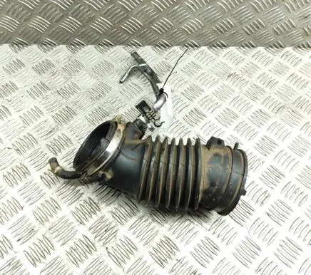Honda Odyssey Air intake duct part 172285J6A10