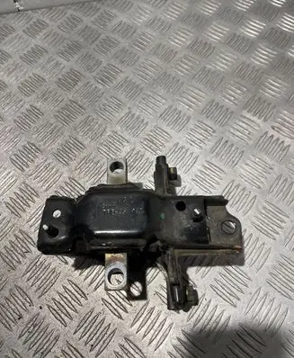 Volkswagen Polo V 6R Engine mount bracket 6R0199555