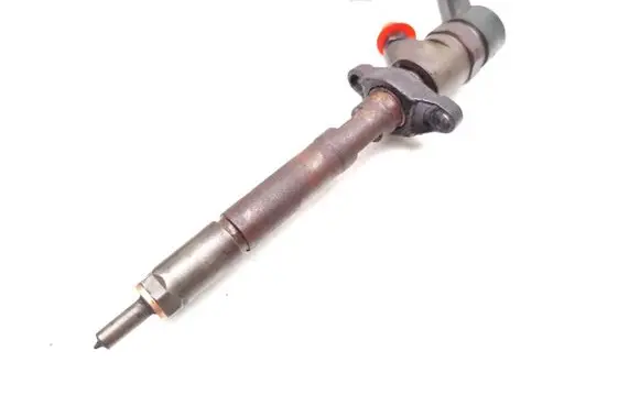 Fuel injector