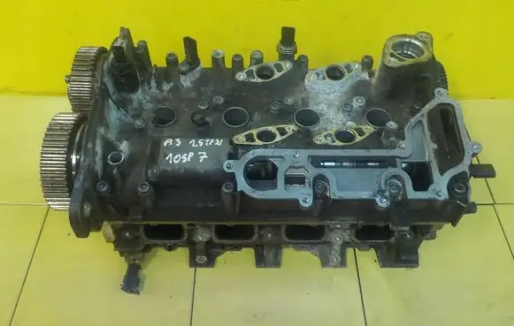 Audi A3 S3 8V Engine head 05E103404F KOMPLETNA
