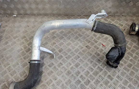 Volvo V60 Intercooler hose/pipe 31657761 32325475 31422061