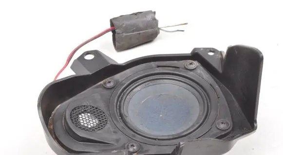 Aston Martin Vantage III Front door speaker 9G4318808JA