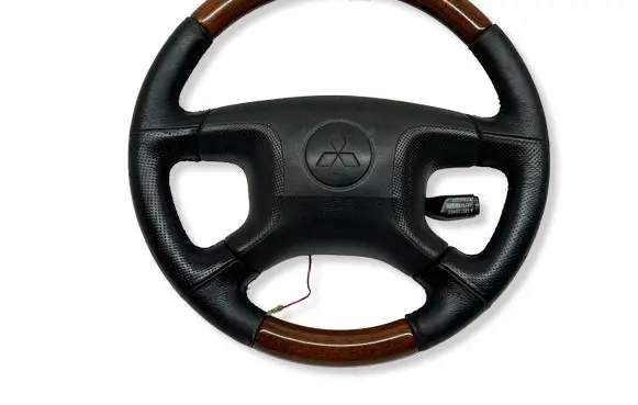 Mitsubishi Pajero Steering wheel MR510987