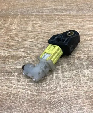 Lexus CT 200H Airbag deployment crash/impact sensor 8917375010 WITHPLUG