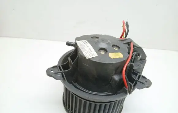 Peugeot Partner Heater fan/blower 6599440