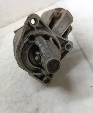 Mazda 323 F Starter motor M3T38882