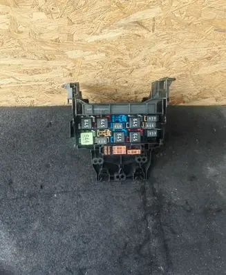 Audi A1 Fuse module 9673094880