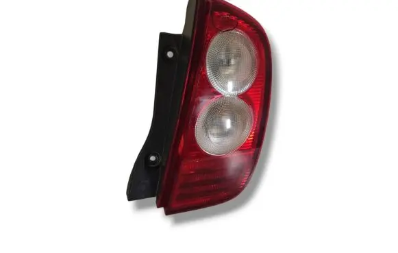 Nissan Micra Rear/tail lights RS102