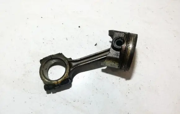 Suzuki Alto Piston with connecting rod