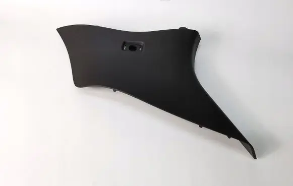 Volvo XC90 (D) pillar trim (bottom) 31363596
