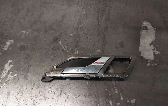 Skoda Superb B5 (3U) Front door interior handle 3U0837247