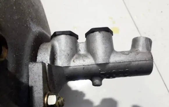 Mercedes-Benz C W202 Master brake cylinder