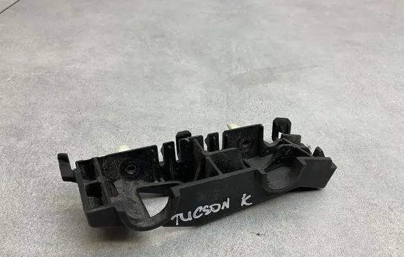 Hyundai Tucson TL Front bumper mounting bracket 86515D7000