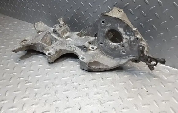 Skoda Yeti (5L) Generator/alternator bracket 03L903143Q