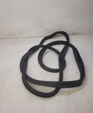 Audi A4 S4 B5 8D Rubber seal tailgate window/glass 8W9827705BOK