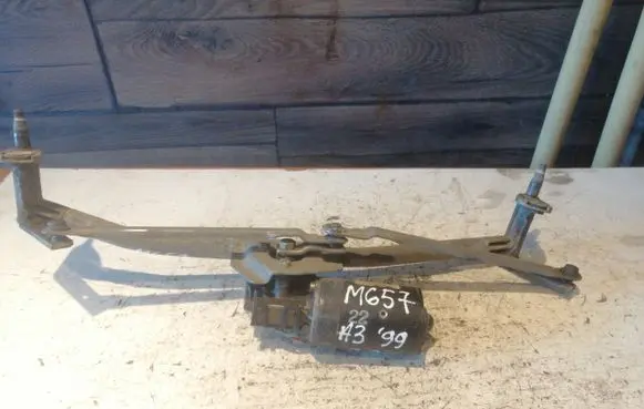 Audi A3 S3 8L Front wiper linkage and motor