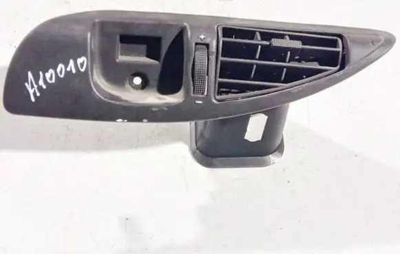 Peugeot 807 Dash center air vent grill 1488068077 a1000119