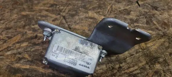 Volvo V70 ESP acceleration yaw rate sensor 8688068