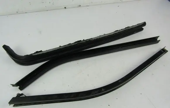 Opel Combo C Sliding door middle rail 