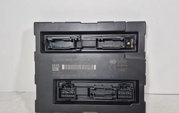 Audi A4 S4 B8 8K Comfort/convenience module 8K0907064A 00002001