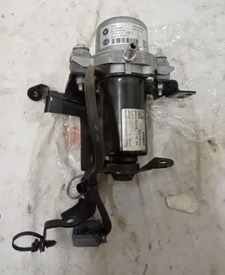 Chrysler Pacifica Vacuum pump P68274999AC