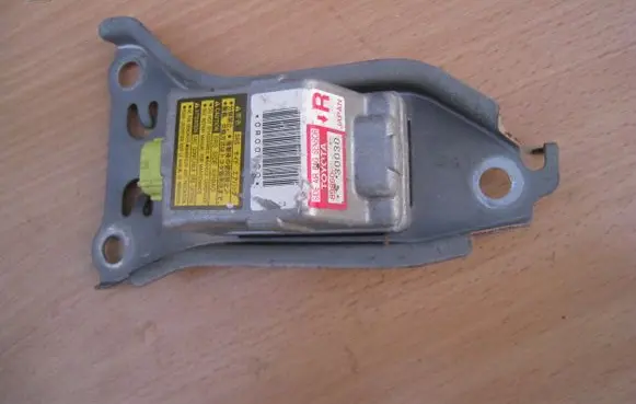 Lexus GS 300 400 430 Airbag deployment crash/impact sensor 8986030030