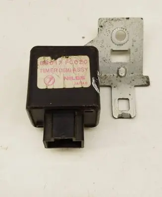 Subaru Forester SF Window wiper interval relay 88017FC020