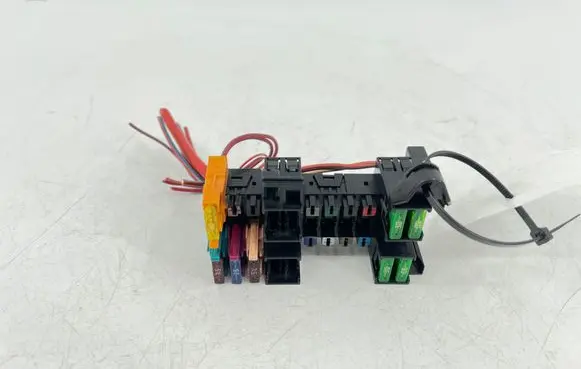 Mercedes-Benz CLK A209 C209 Fuse module 2035400050