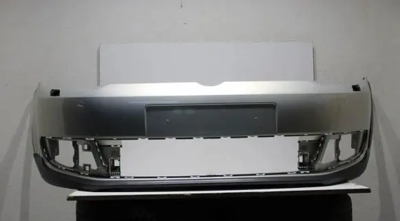 Volkswagen Touran II Front bumper 1T0807221AB DNB16025 1T0807217AB