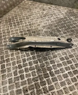 Mercedes-Benz B W246 W242 Rear upper control arm/wishbone 1773521700 A1773521700