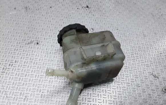 Toyota Avensis T220 Power steering fluid tank/reservoir