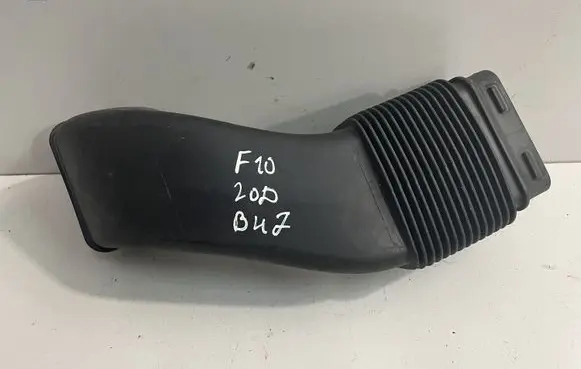 BMW 5 F10 F11 Air intake hose/pipe 8570133