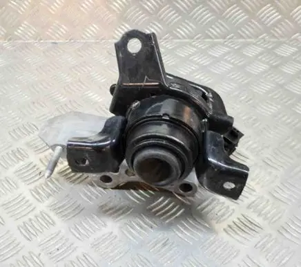 Lexus RX 450H Engine mount bracket AVB3933