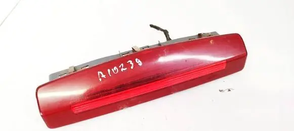 Opel Zafira B Third/center stoplight