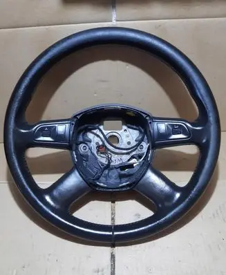 Audi A3 S3 8P Steering wheel
