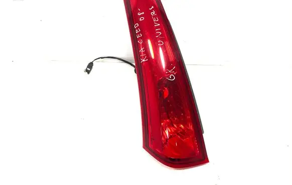 KIA Ceed Rear/tail lights 924031H3